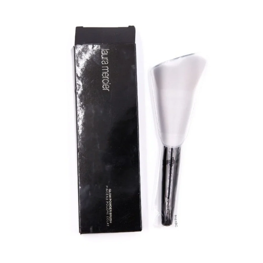 Laura Mercier -‎ Glow Powder Brush